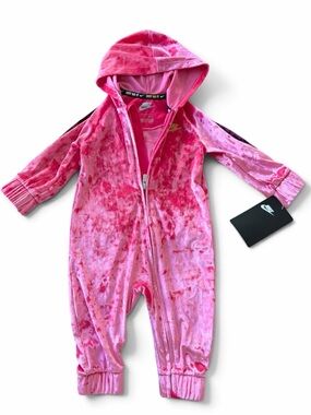 NWT- Nike Pink Velvet Hooded Baby One-Piece Romper. Size 9M